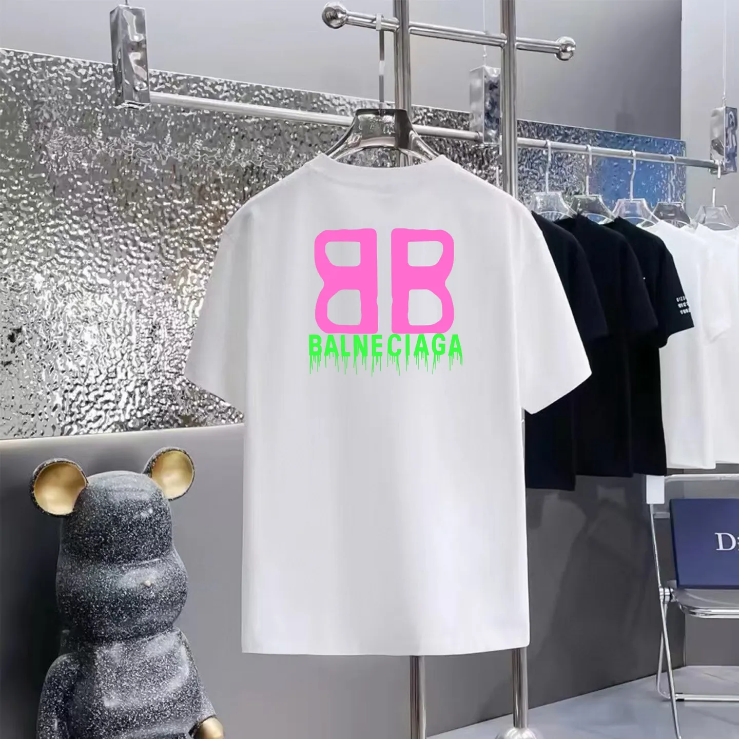 Balenciaga T 1:1 300 1×1 Same Style logo OS 200 ：Black，White， ，Red， Gray Size：XS-L
